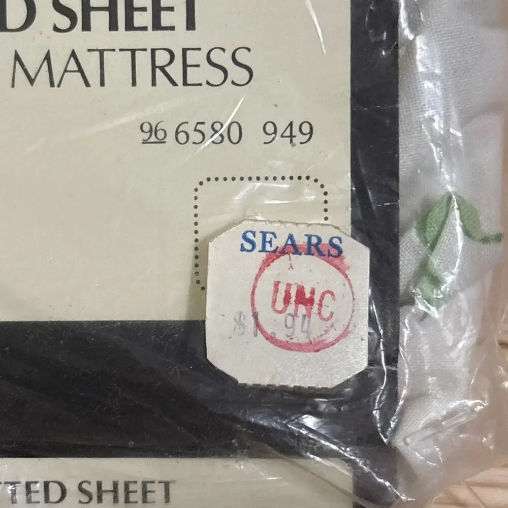 Vintage 70s Wimbledon Sears Vintage Twin Floral Fitted Sheet - New Old Stock NWT